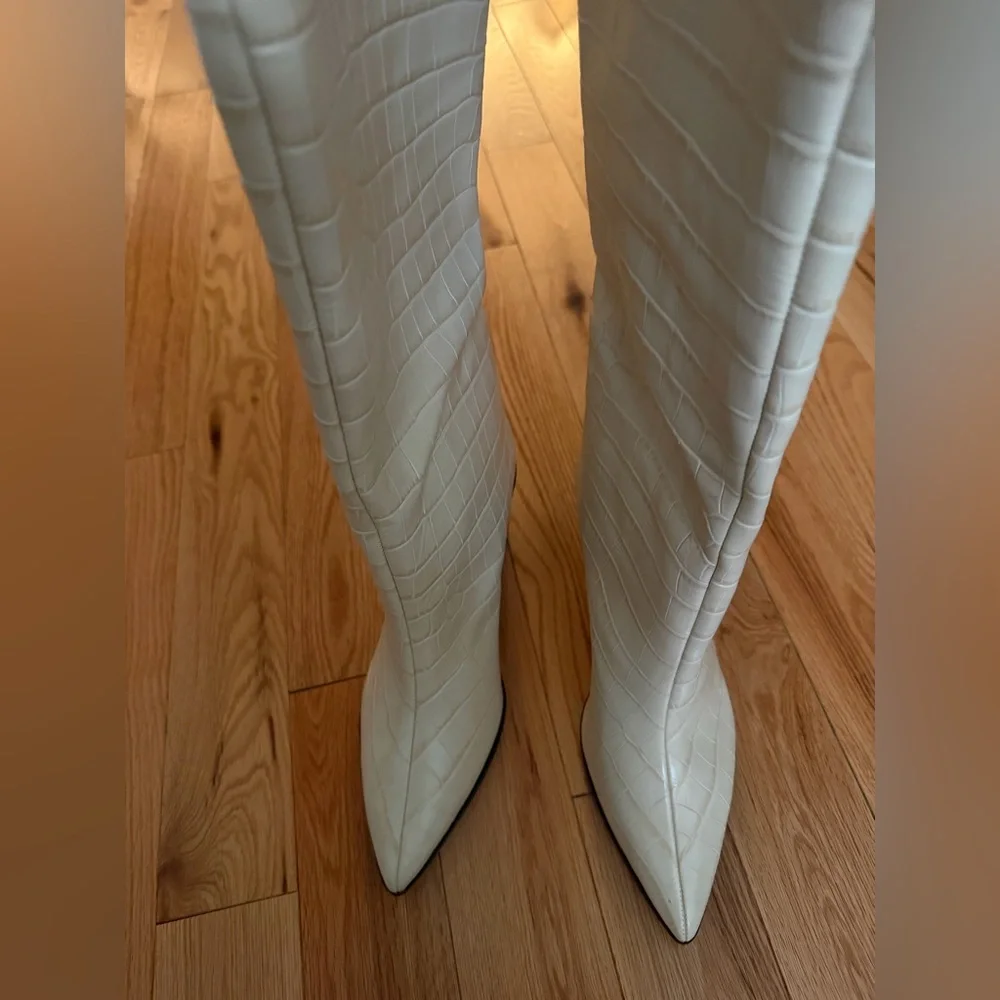 Maryana Block crocodile-embossed leather boot - Picture 3 of 6